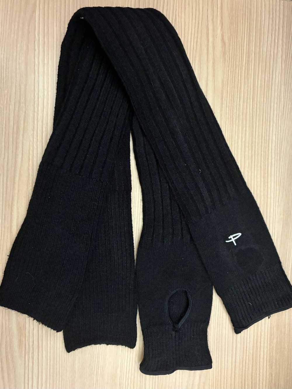 Pole Tribe Thick Black Knit Stirrup Leg Warmers with Thumbhole